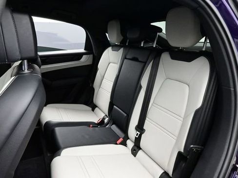 Certified 2024 Porsche Cayenne Coupe AWD/4WD image 14