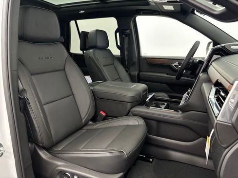 New 2026 GMC Yukon Denali w/ Denali Reserve Package image 39