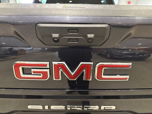 Used 2025 GMC Sierra 1500 SLT AWD/4WD image 9