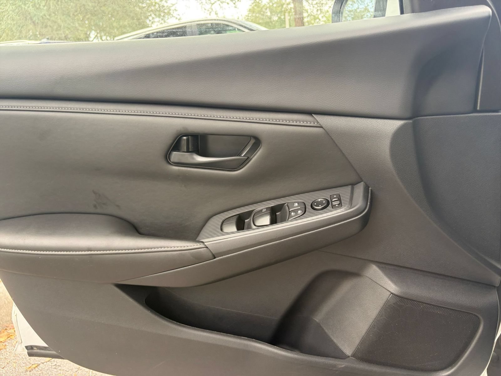 Used 2025 Nissan Sentra S FWD image 18