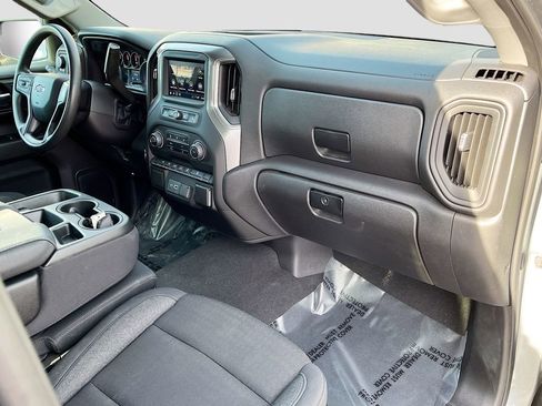 Used 2024 Chevrolet Silverado 1500 Custom Trail Boss AWD/4WD image 27