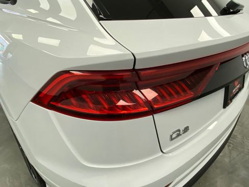 Used 2019 Audi Q8 Prestige AWD/4WD image 13