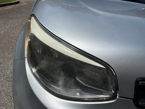 Used 2018 Kia Soul FWD image 9