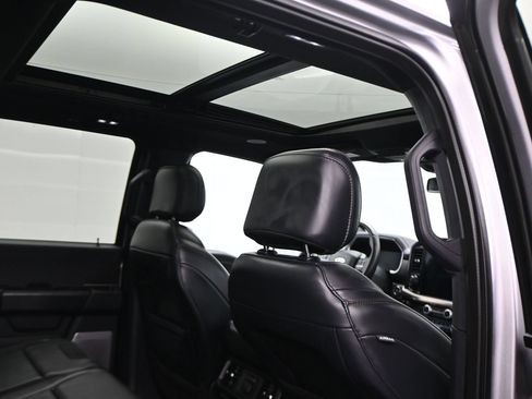 Used 2021 Ford F150 Raptor w/ Equipment Group 801A High AWD/4WD image 17