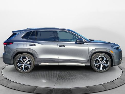 New 2026 Volkswagen Tiguan SE FWD image 8