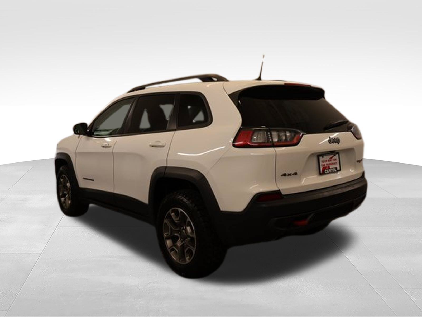 Used 2020 Jeep Cherokee Trailhawk w/ Cold Weather Group AWD/4WD image 4