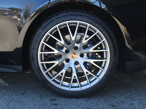 New 2026 Porsche Panamera image 16