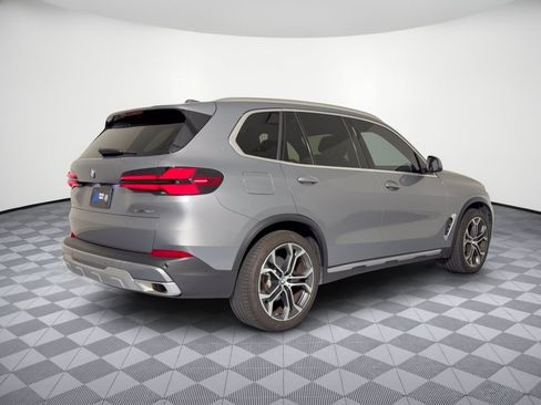 Used 2026 BMW X5 sDrive40i RWD image 9