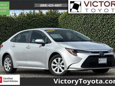Certified 2025 Toyota Corolla LE FWD image 1