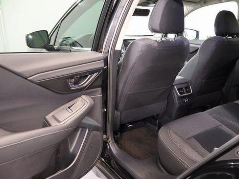 Used 2025 Subaru Outback Premium AWD/4WD image 32