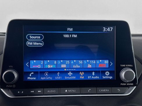 Used 2024 Nissan Sentra SV FWD image 21