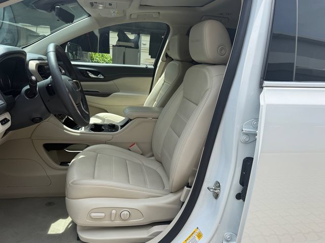 Certified 2023 GMC Acadia Denali w/ Denali Ultimate Package FWD image 12