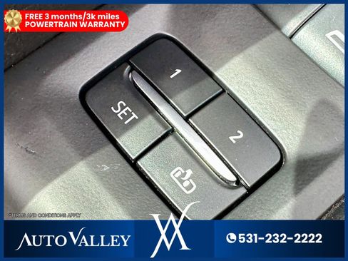 Used 2024 GMC Yukon XL Denali w/ Advanced Technology Package AWD/4WD image 14