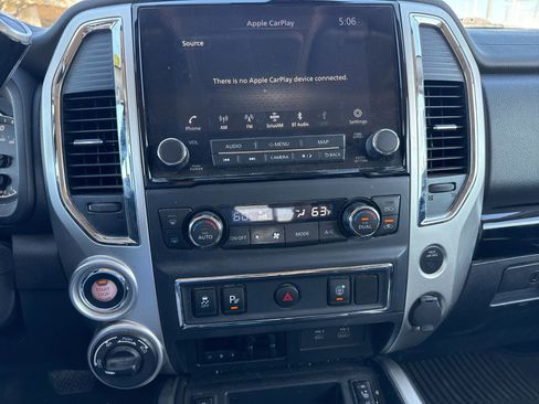 Used 2020 Nissan Titan SV w/ SV Convenience Package image 14