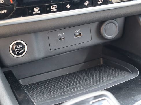 Used 2023 Nissan Rogue SV AWD/4WD image 24