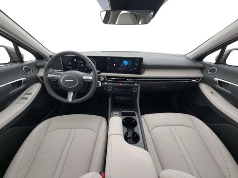 New 2026 Hyundai Sonata Limited FWD image 8