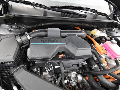 Certified 2023 Kia Sportage EX image 16