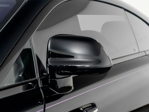 Used 2020 Rolls-Royce Wraith RWD image 27