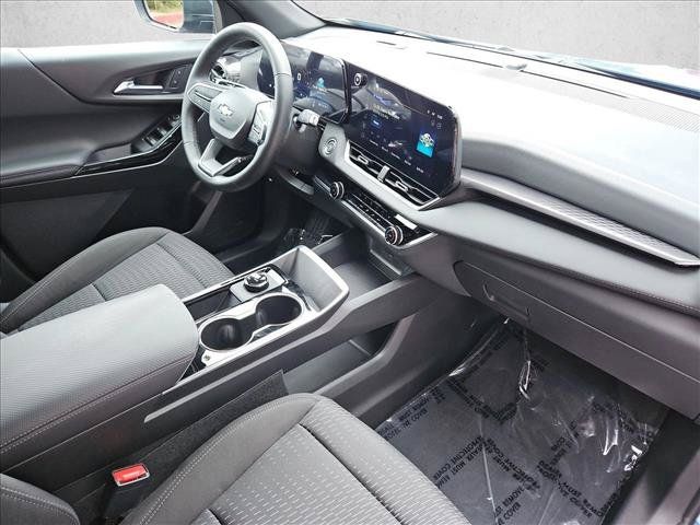 Used 2026 Chevrolet Equinox LT FWD image 29
