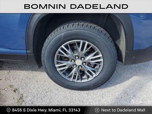 Used 2024 Chevrolet Traverse LS image 13