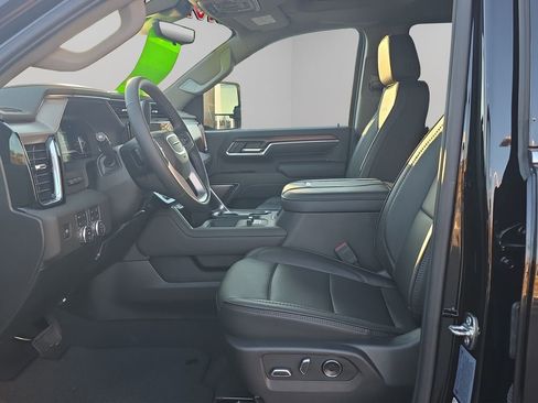 New 2025 GMC Sierra 2500 Denali w/ Denali Reserve Package image 30