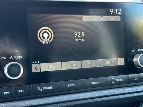 Used 2024 Honda CR-V EX image 21