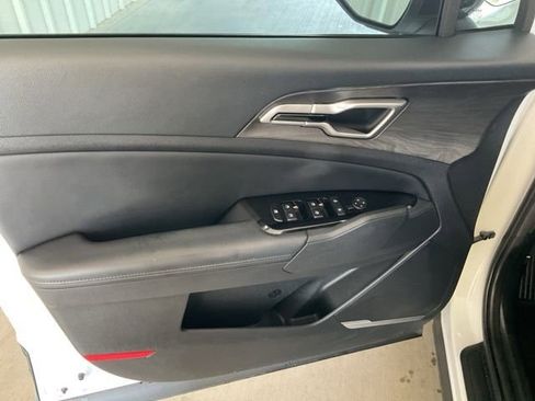 Used 2023 Kia Sportage X-Line w/ X-Line Premium Package AWD/4WD image 5