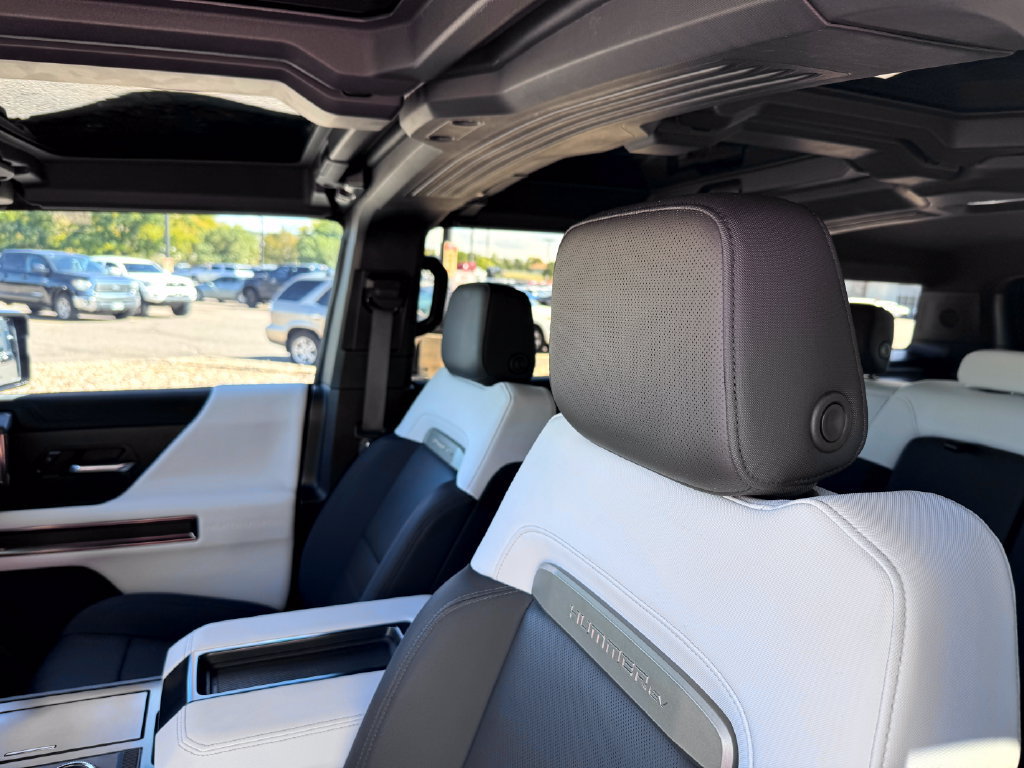 Used 2024 GMC Hummer EV 3X w/ LPO, Illumination Package AWD/4WD image 20