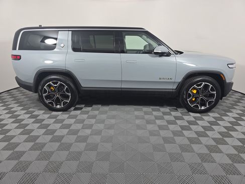 Used 2024 Rivian R1S Adventure AWD/4WD image 6