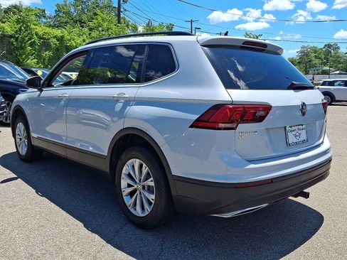 Used 2019 Volkswagen Tiguan SE w/ Panoramic Sunroof Package AWD/4WD image 4