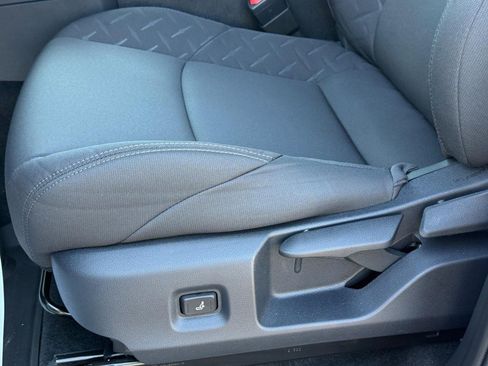 Used 2025 Toyota Tacoma SR5 image 24