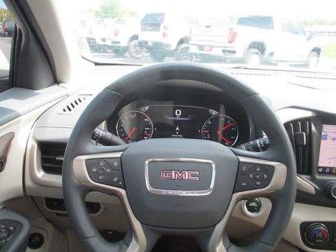 Used 2024 GMC Terrain Denali w/ Denali Premium Package AWD/4WD image 35