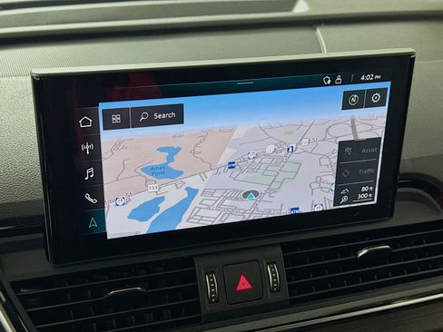 Used 2023 Audi Q5 2.0T Premium Plus w/ Premium Plus Package image 2