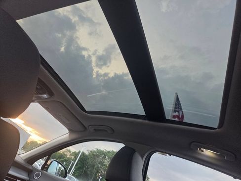 Used 2025 Hyundai Sonata Limited FWD image 17