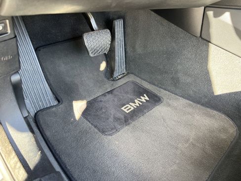 Used 2009 BMW 328i Convertible image 17