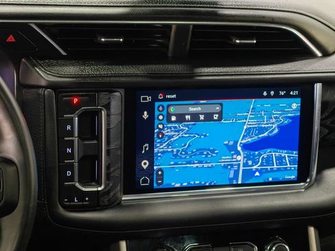 Used 2023 GMC Yukon XL Denali AWD/4WD image 6