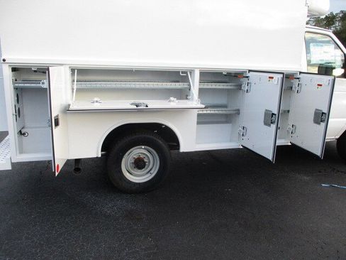 New 2026 Ford E-350 and Econoline 350 Super Duty w/ Power Equipment Group image 19
