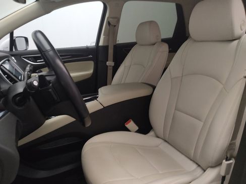 Used 2023 Buick Enclave Essence w/ Sport Touring Edition image 17