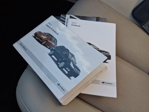 Used 2012 Subaru Outback 3.6R Limited w/ Moonroof Pkg image 26