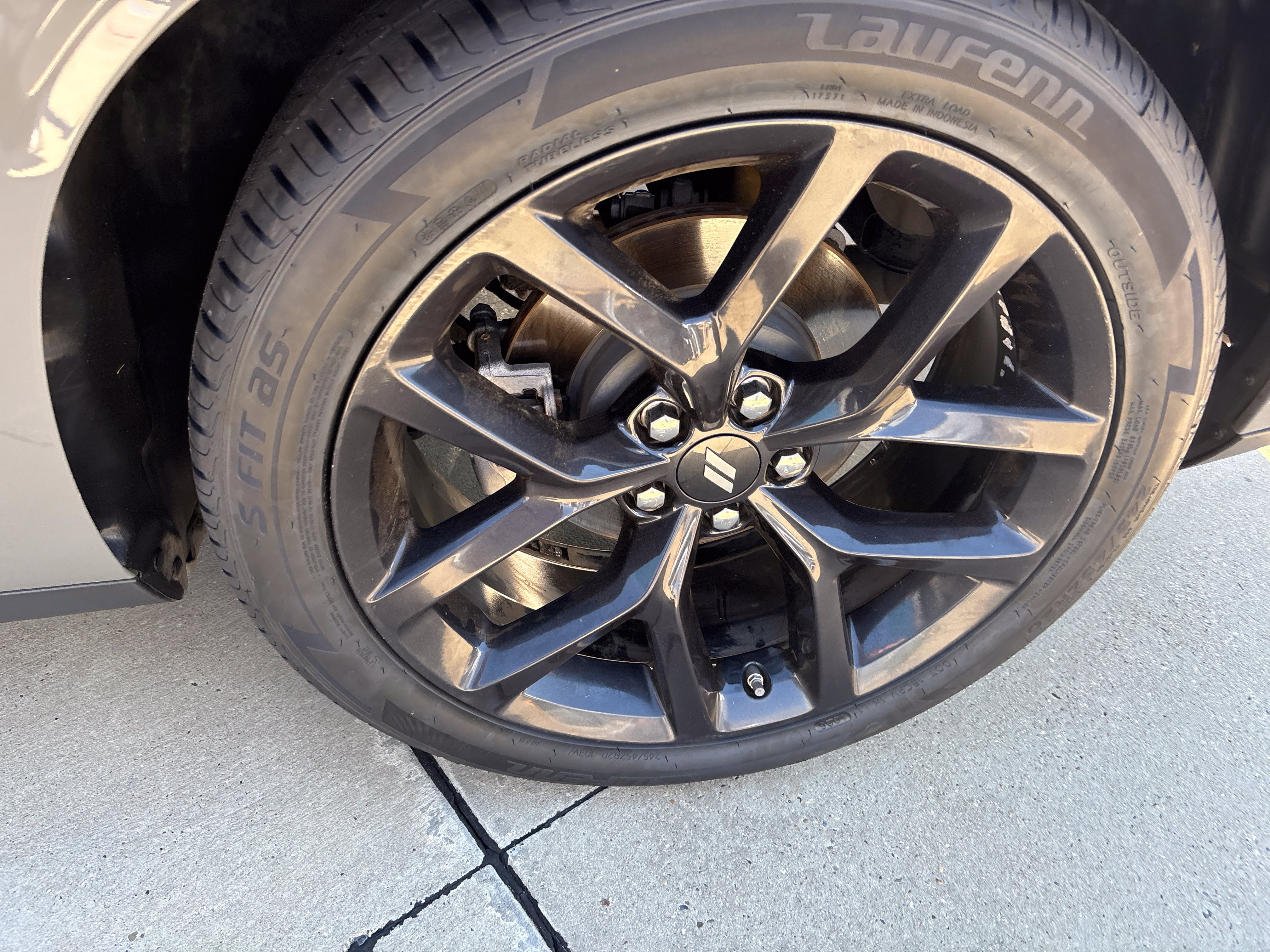 Used 2023 Dodge Challenger R/T w/ Plus Package RWD image 14