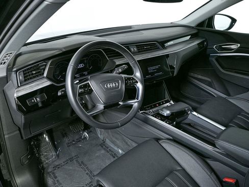 Used 2024 Audi Q8 e-tron Prestige w/ Prestige Package AWD/4WD image 5