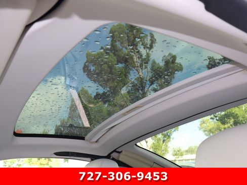 Used 2014 Mercedes-Benz SL 550 image 4