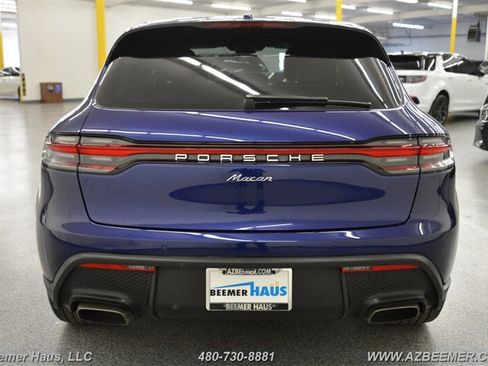 Used 2023 Porsche Macan AWD/4WD image 11