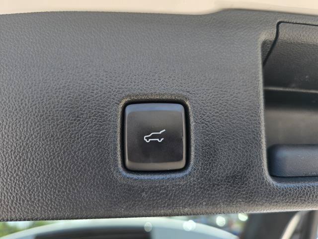 Used 2023 Ford Escape Platinum AWD/4WD image 28