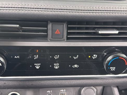 Used 2023 Nissan Rogue S FWD image 26