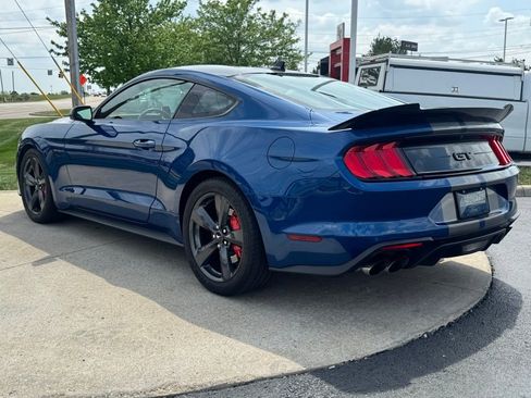 Used 2022 Ford Mustang GT Premium w/ Black Accent Package RWD image 5