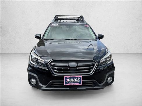 Used 2018 Subaru Outback 3.6R Limited AWD/4WD image 2