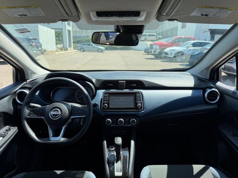 Used 2025 Nissan Versa SV FWD image 31