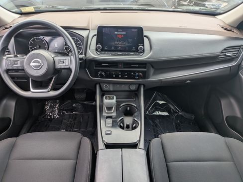 Used 2023 Nissan Rogue S FWD image 16