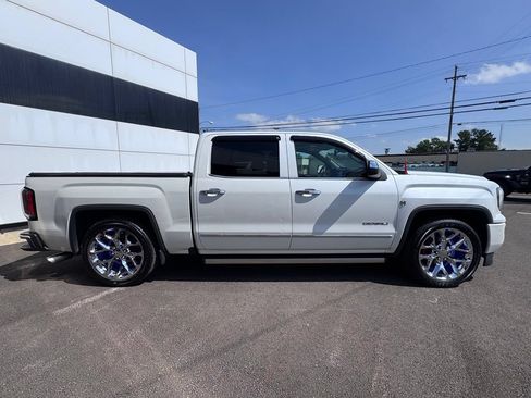 Used 2016 GMC Sierra 1500 Denali w/ Denali Ultimate Package AWD/4WD image 6